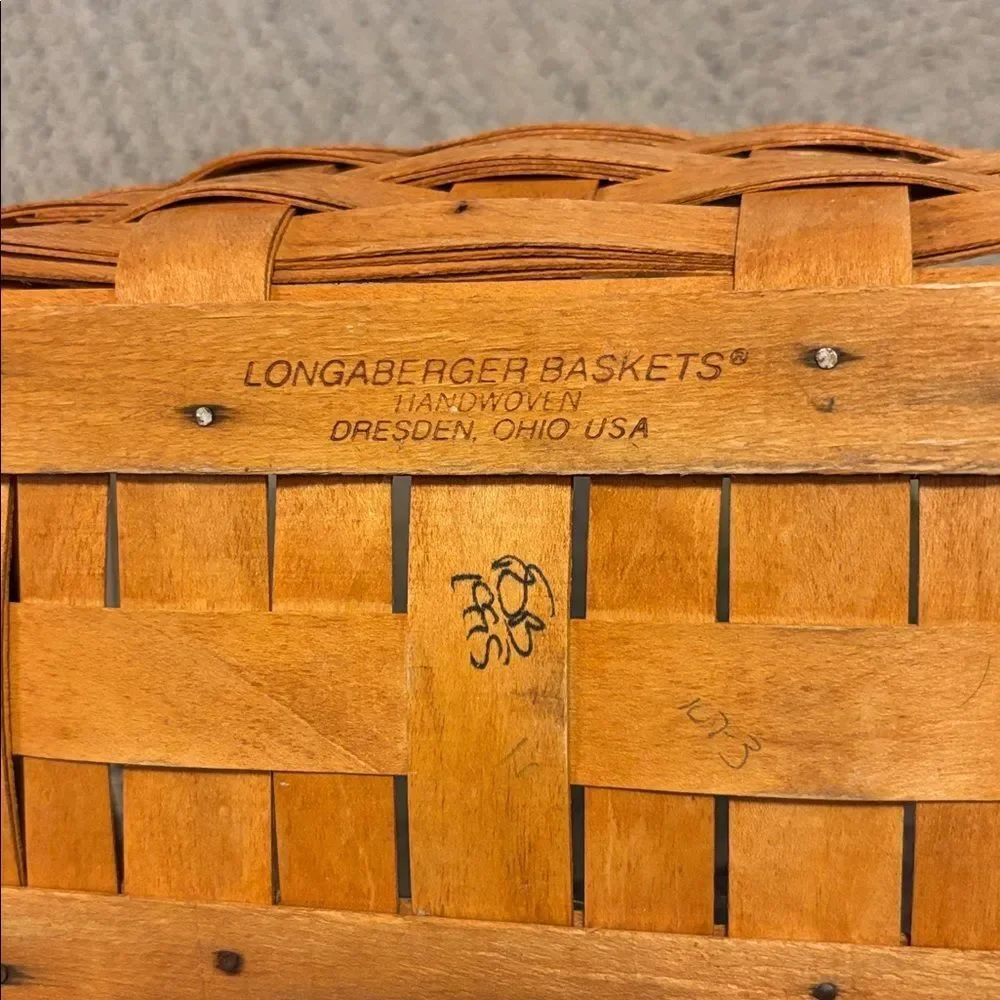 🎀Vintage🎀 Longaberger 1995 Woven Brown Basket with Handle